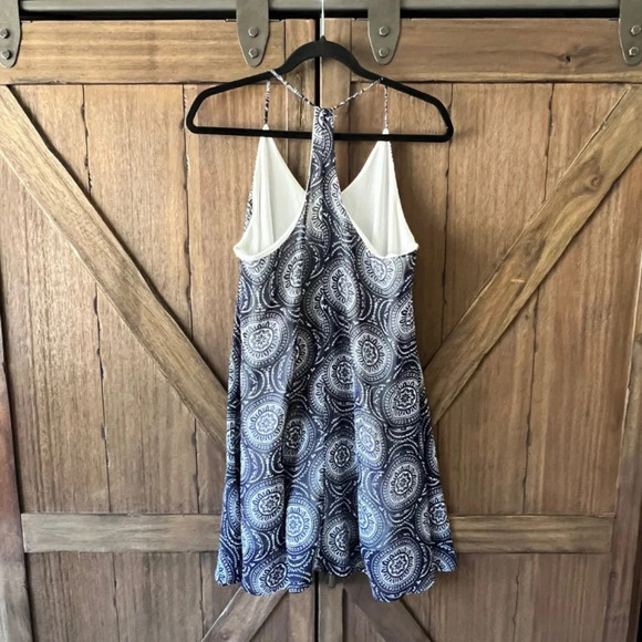 Paper Crane Blue Racerback Geometric Print Mini Dress Size Medium - Picture 6 of 6